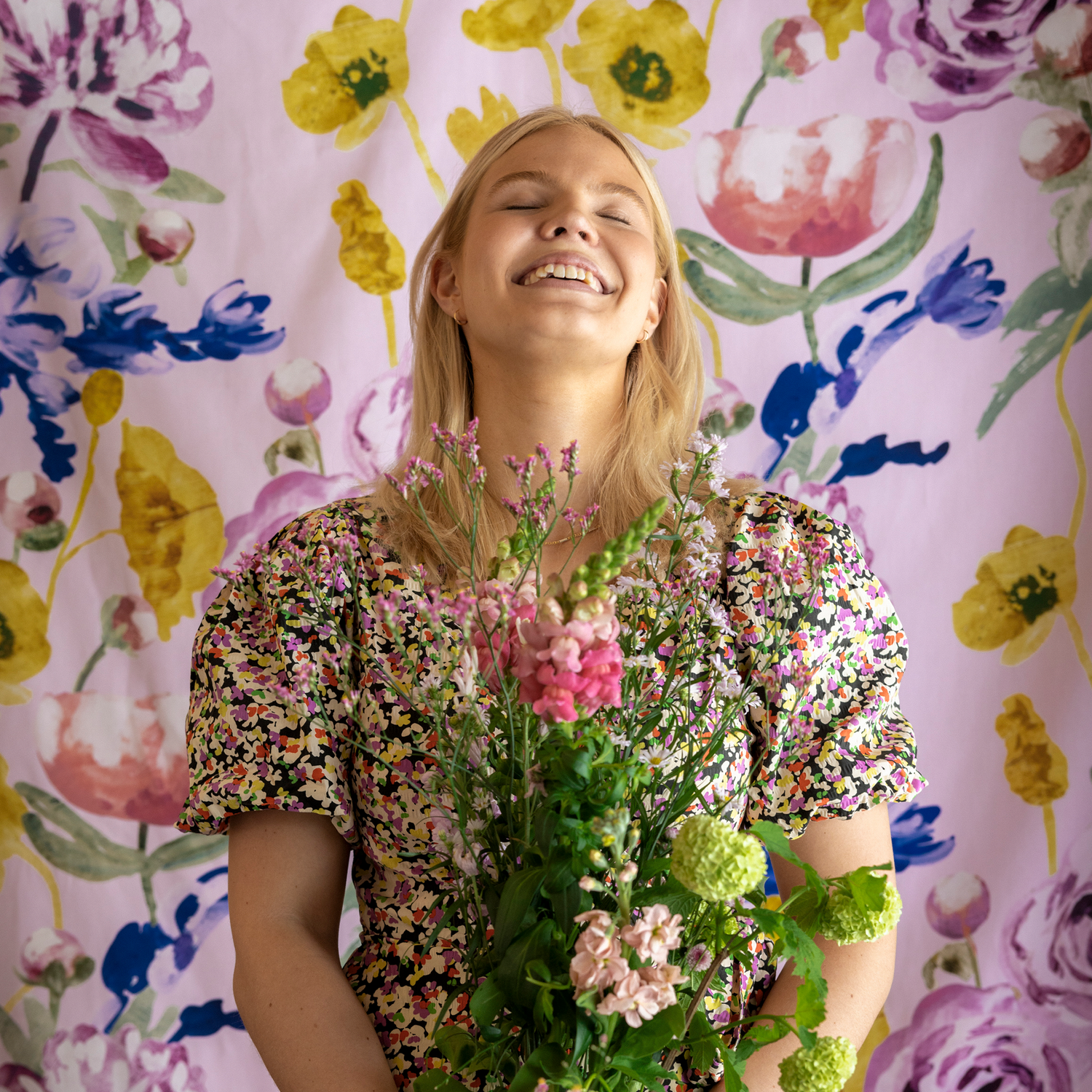 Freesia Puuvillakangas - PENTIK - Tekstiilit/Sisustustekstiilit/Kankaat