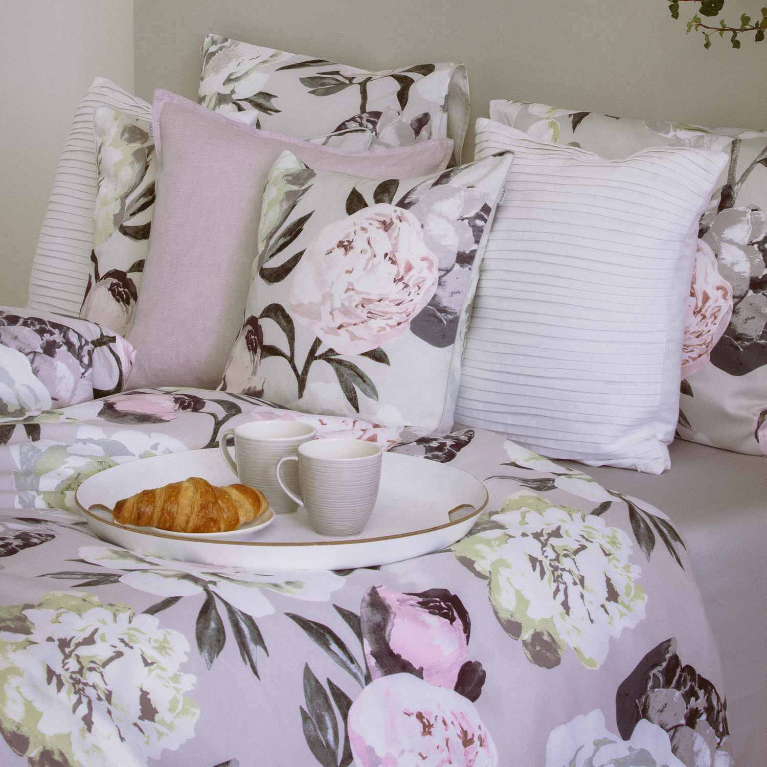 Pioni Cushion Cover