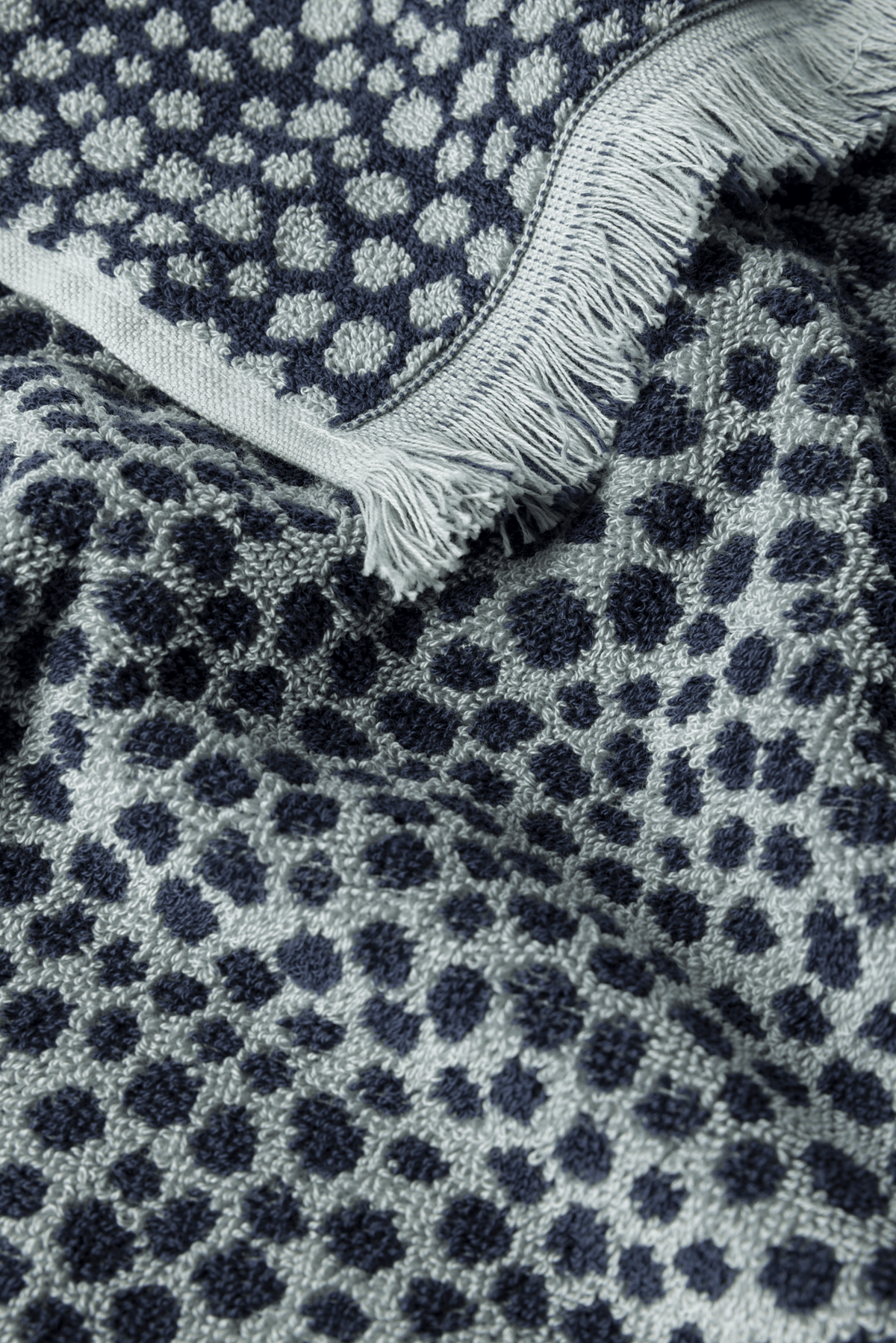 Pyry Kylpypyyhe - PENTIK - Tekstiilit/Kylpyhuonetekstiilit/Käsi- ja kylpypyyhkeet
