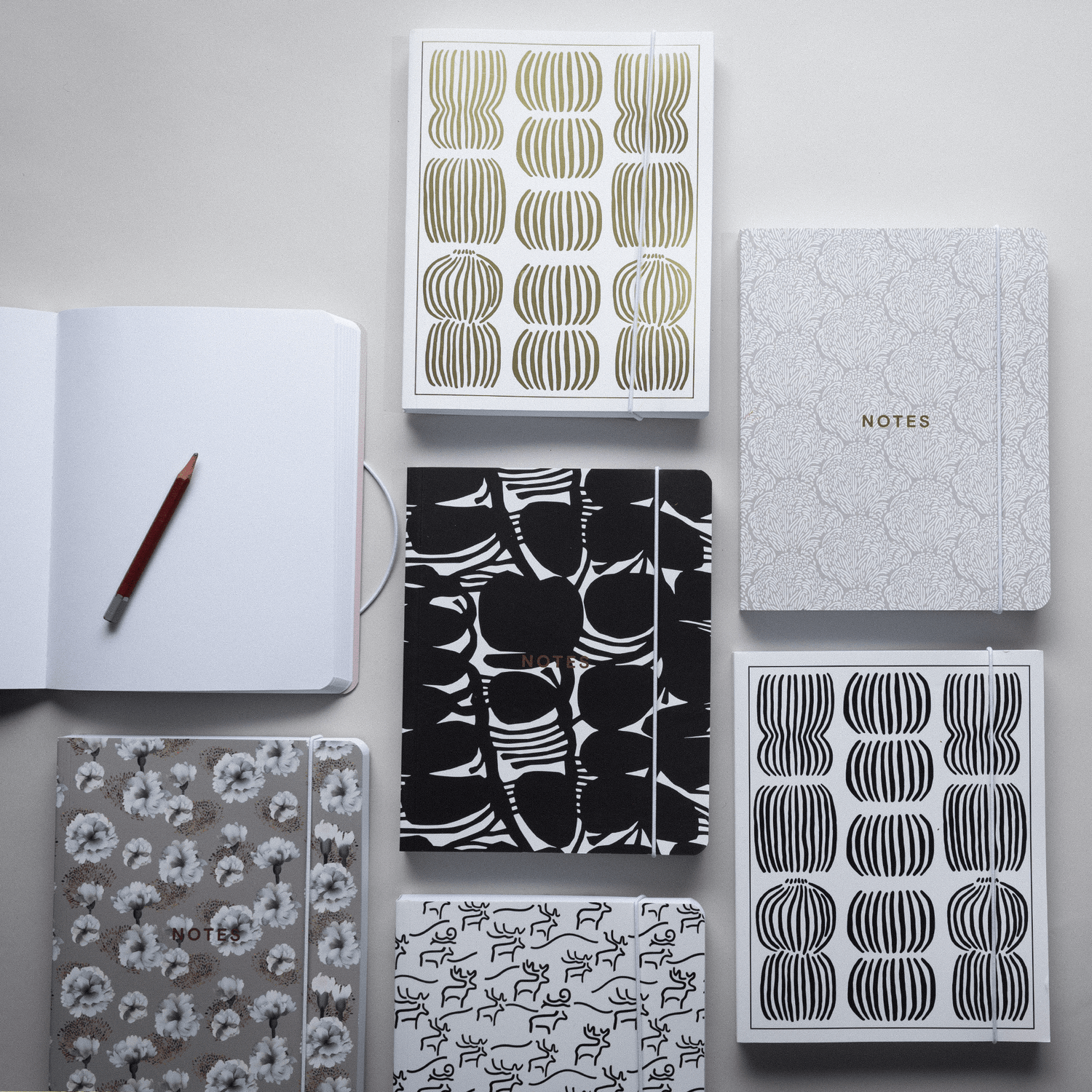 Neilikka Muistikirja - PENTIK - Sisustus/Stationery/Muistikirjat ja - vihkot