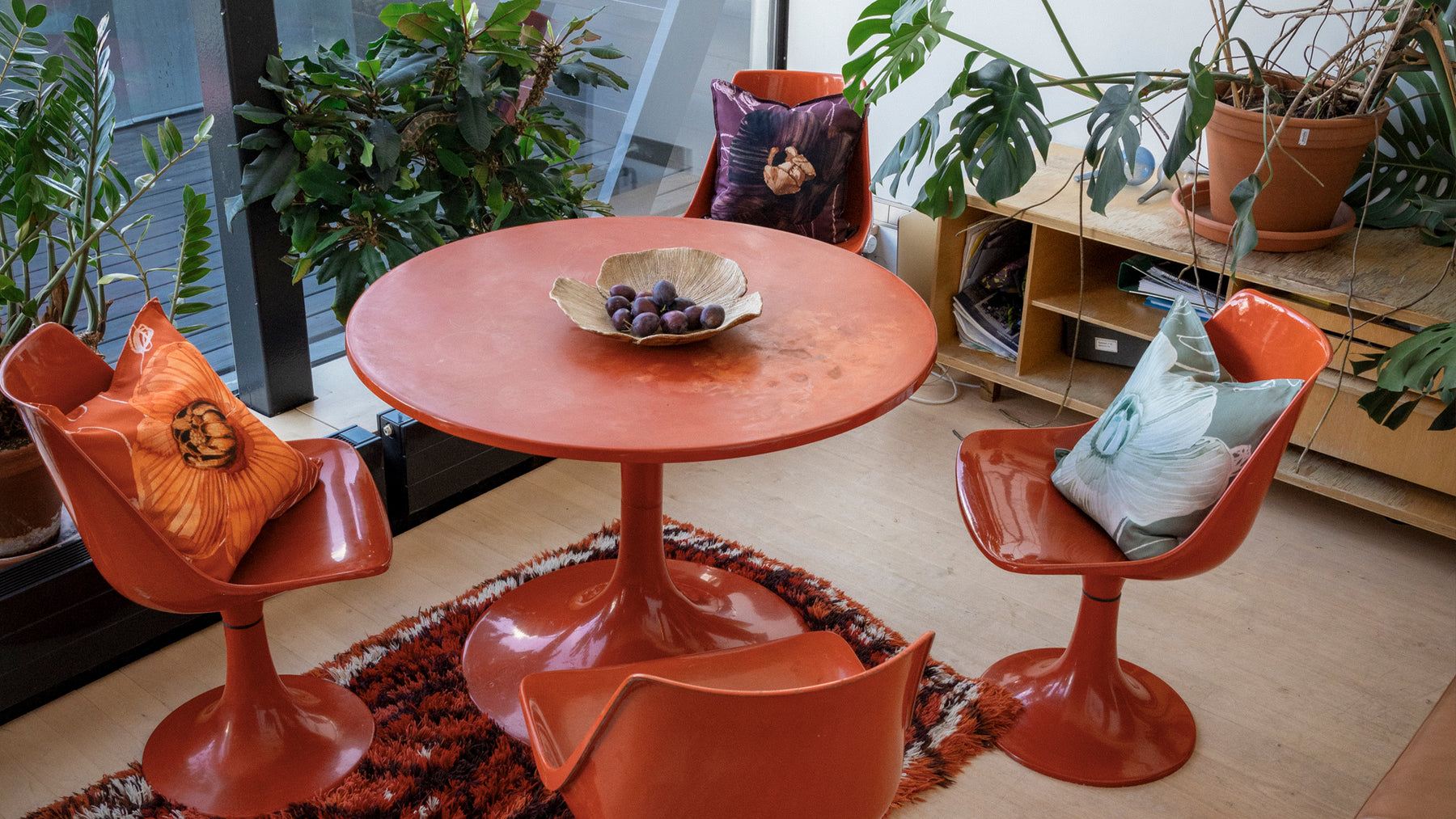 Ohjaus kukoistavat sisustustuotteet collectionille