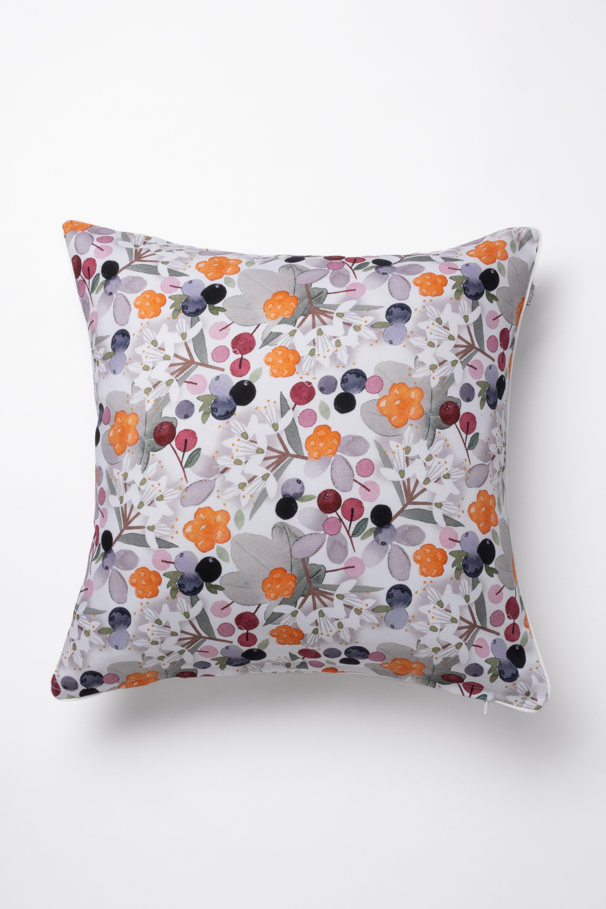 Metsämarja Cushion Cover