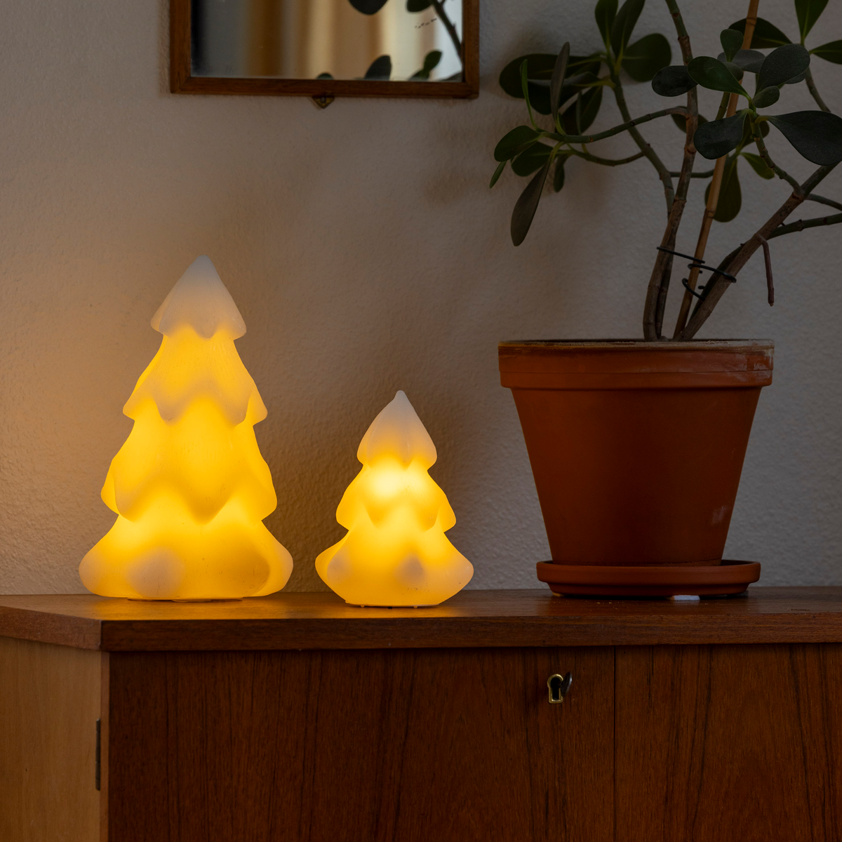 Kuusipuu Led-spruce