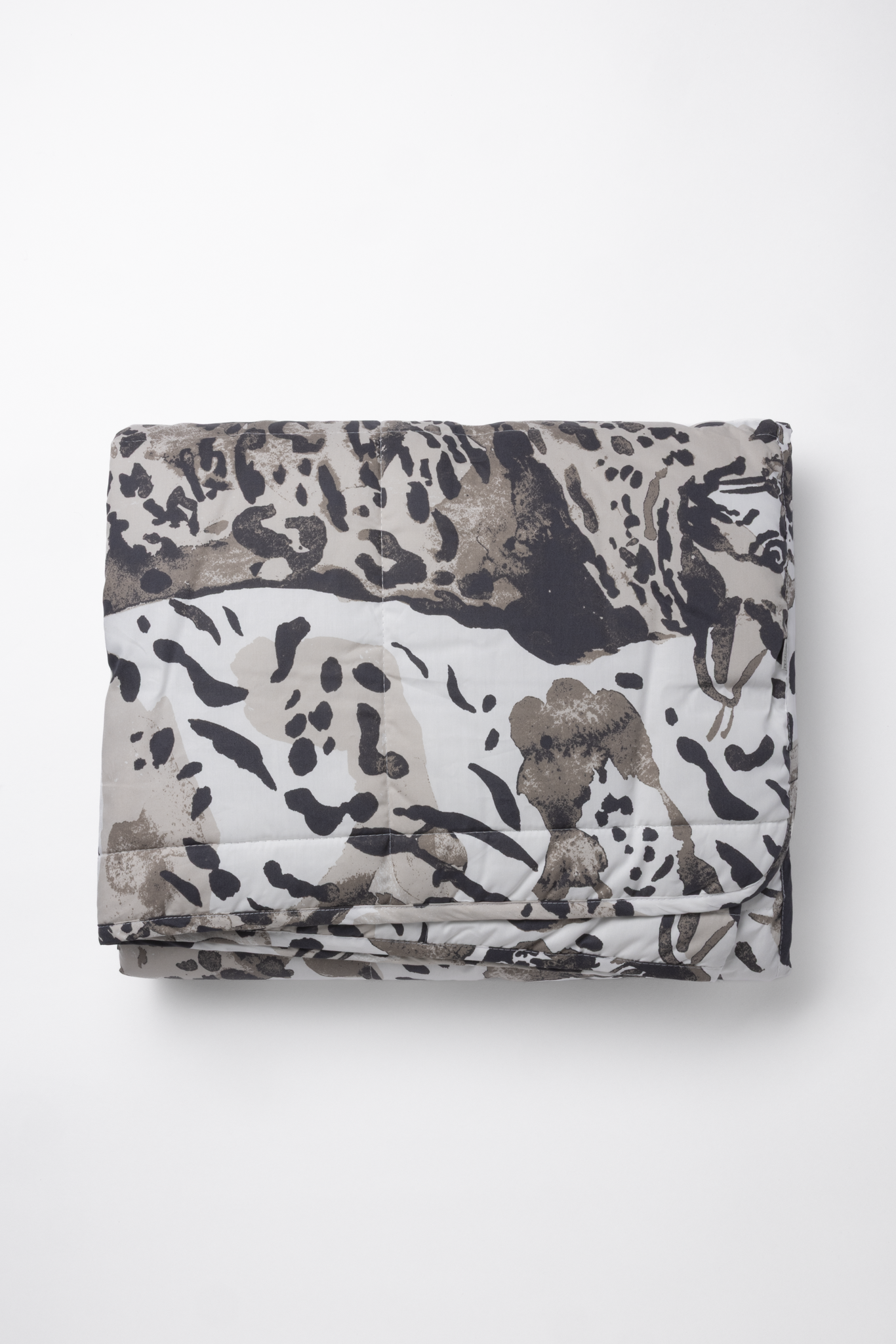 Villikissa Bedspread