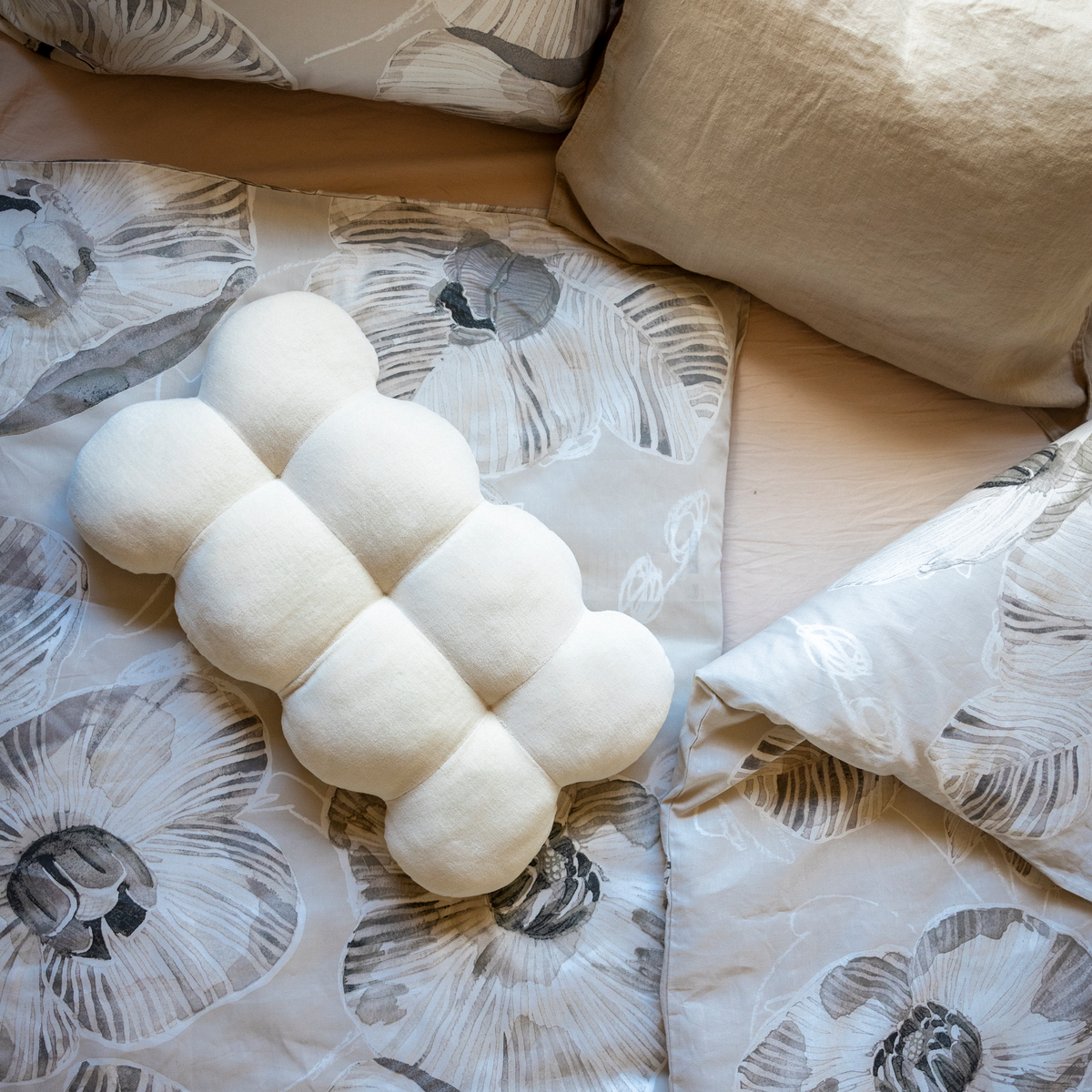 Pahka Velvet Cushion