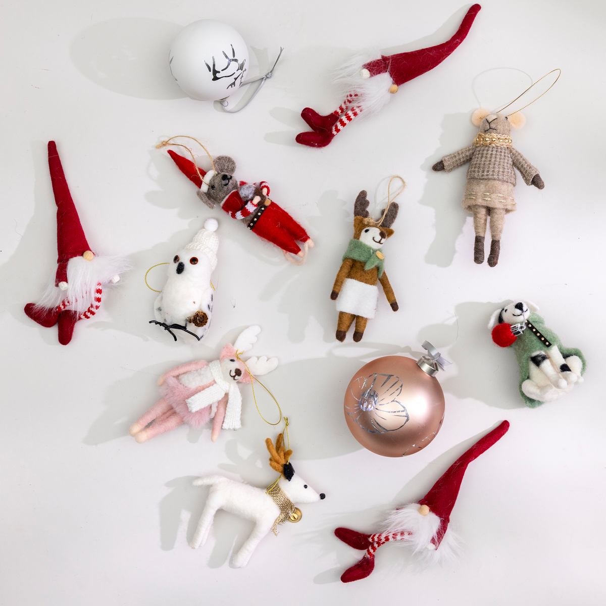 Saaga Glass Bauble