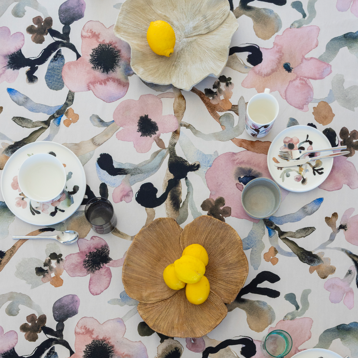 Ruusumalva Tablecloth