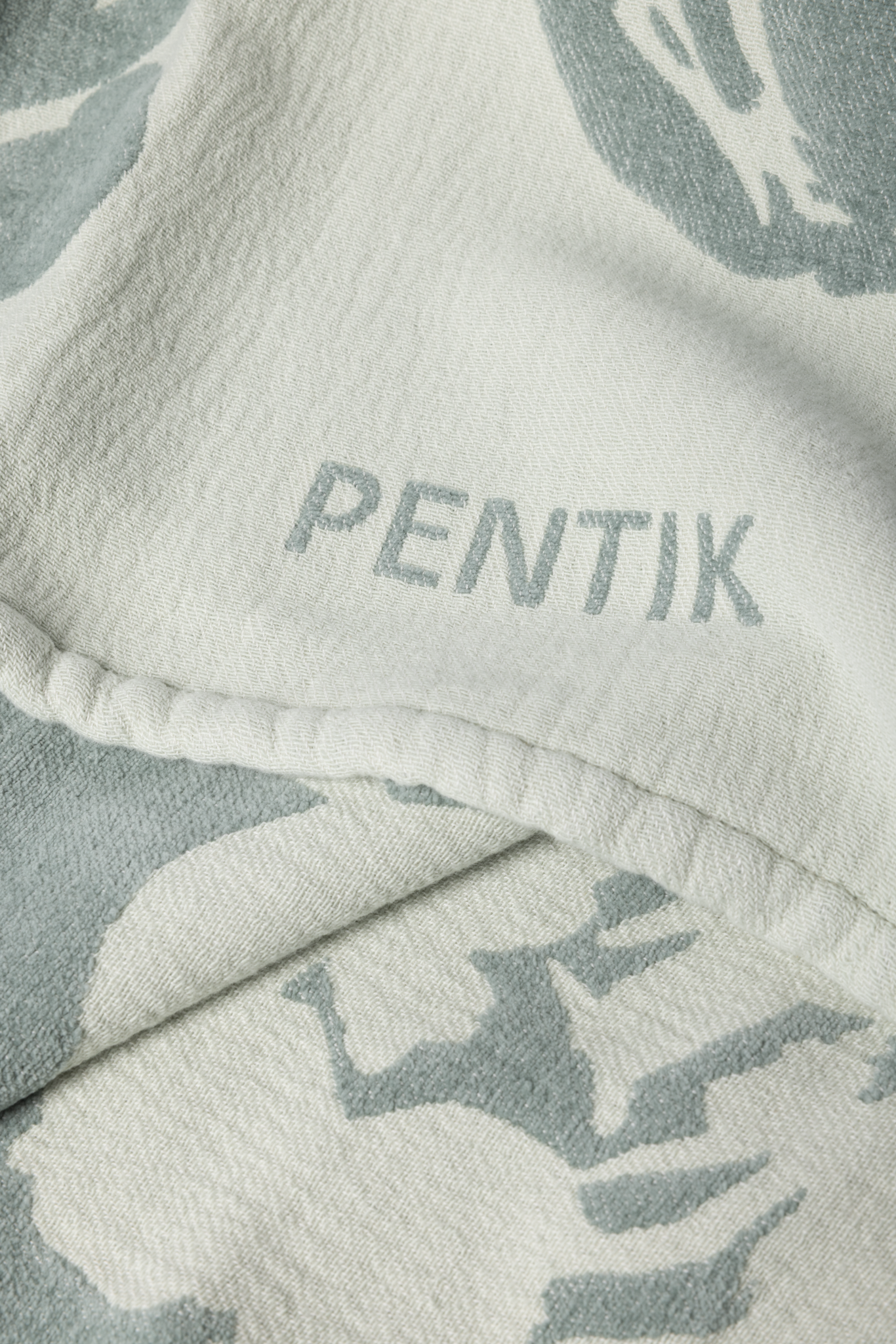 Lilia Blanket