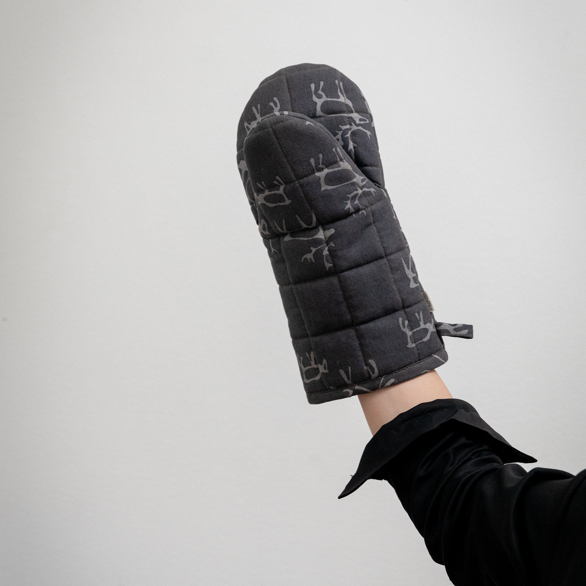 Saaga Oven Mitt