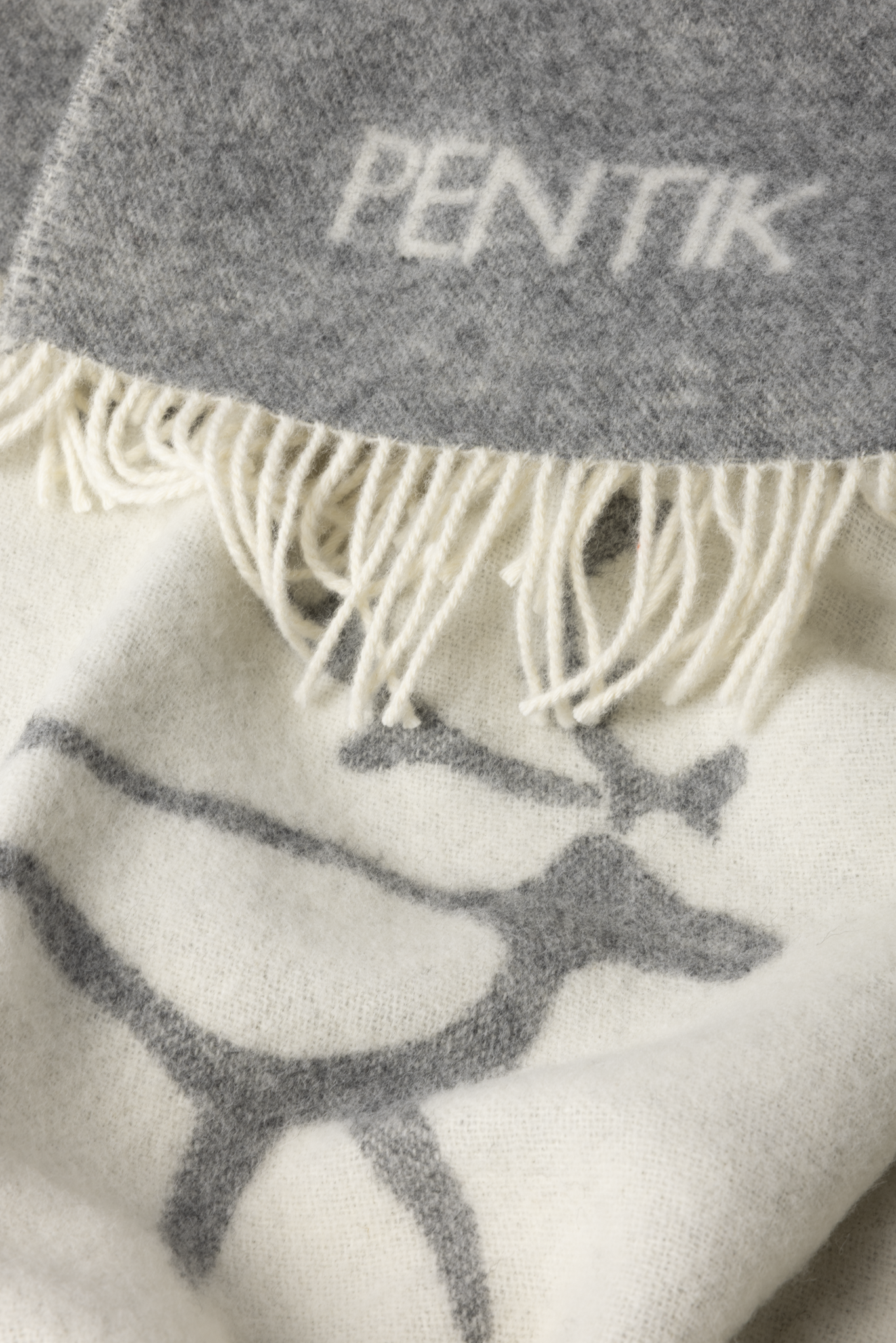Saaga Blanket