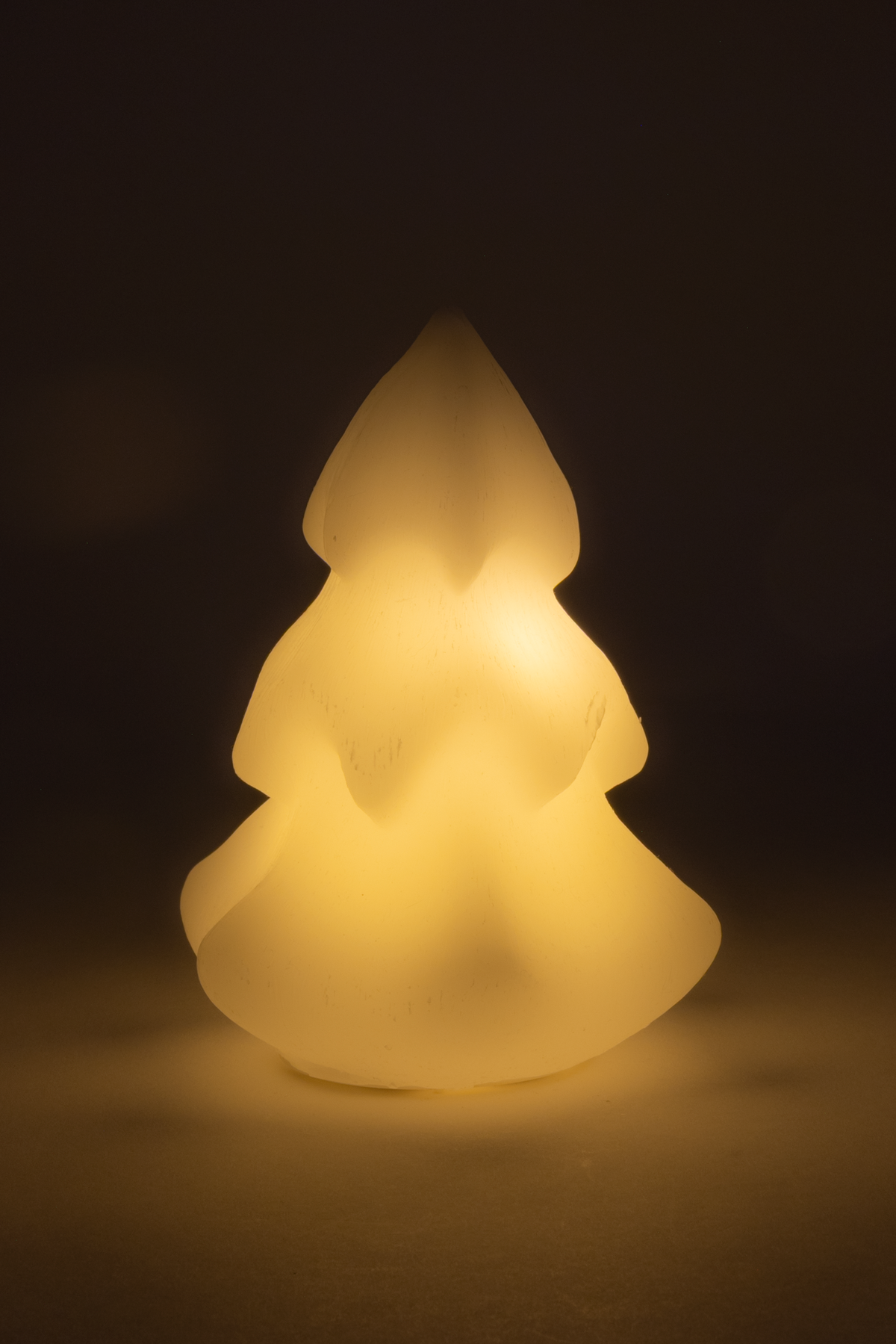 Kuusipuu Led-spruce