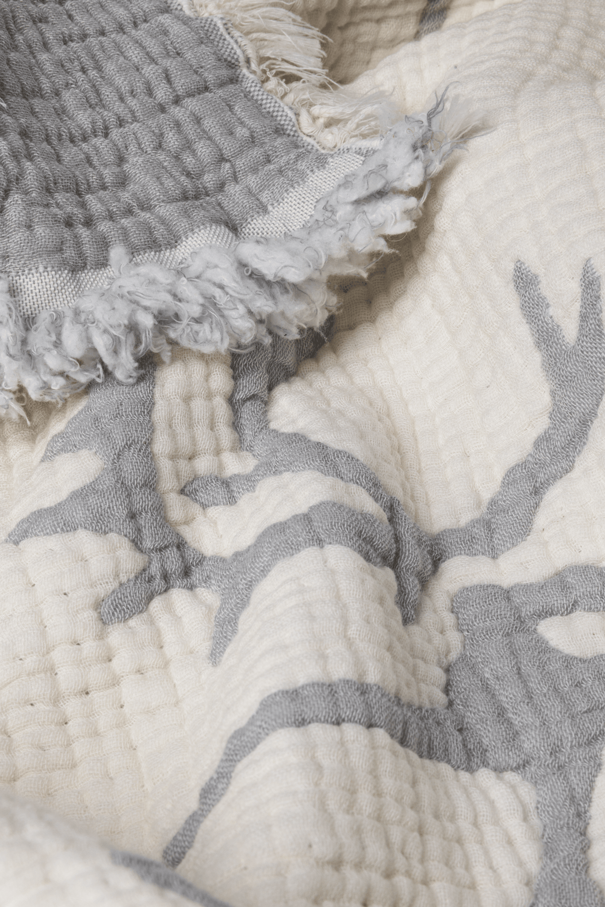 Saaga Päiväpeitto Jacquard - PENTIK - Tekstiilit/Makuuhuonetekstiilit/Päiväpeitot