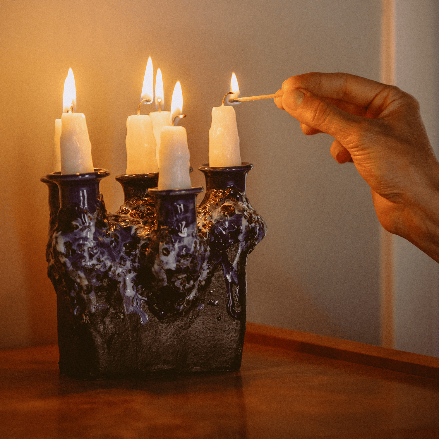Kaamoskivi Art Kynttilänjalka Kuusihaarainen - PENTIK - Sisustus/Kynttilät/Kynttilänjalat